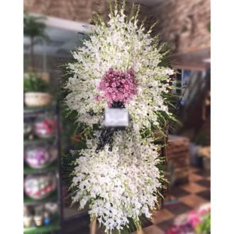 تاج گل برای مسجد امام حسین(ع) شهریار