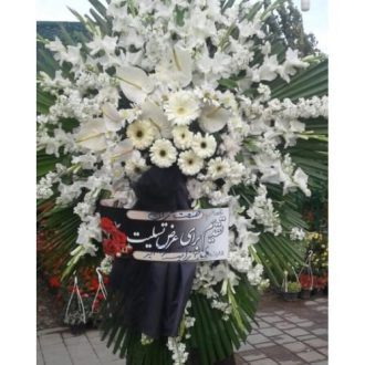 گل فروشی چند قدمی مسجد در منطقه 22 تهران