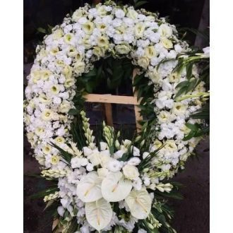 تاج گل برای مسجد شاه چراغ محله بازار تهران