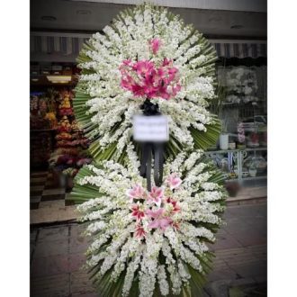 تاج گل برای مسجد امام موسی ابن جعفر (ع) کرج