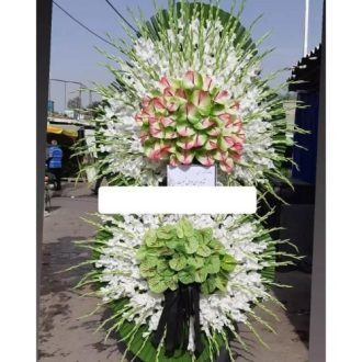 تاج گل برای مسجد امام سجاد محمدشهر