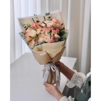 گل فروشی محدوده خیابان دستغیب تهران