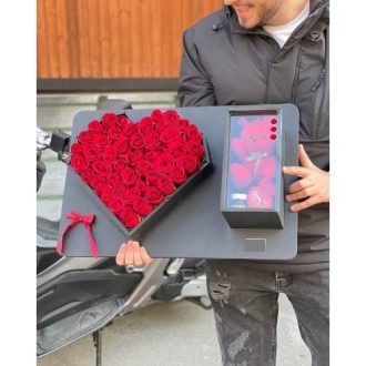 گل فروشی اطراف سالن زیبایی دلینا محله فدک تهران