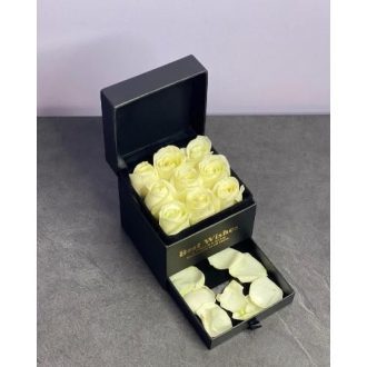 گل فروشی اطراف آرایشگاه سامان محله سازمان آب تهران