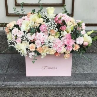 گل فروشی محدوده خیابان حجاب در تهران