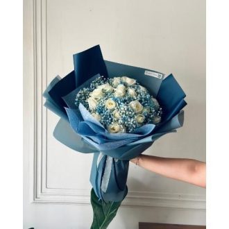 گل فروشی اطراف آرایشگاه زنانه محله بلورسازی تهران