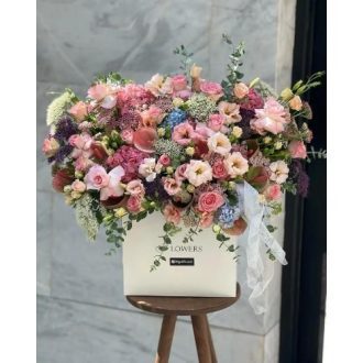 گل فروشی اطراف بانک سرمایه محله فردوس تهران