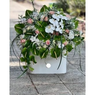 گل فروشی اطراف گروه صنعتی یاران محله آرژانتین - ساعی تهران