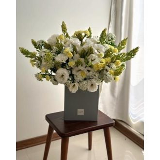 گل فروشی اطراف بانک سرمایه محله فرصت شیرازی تهران