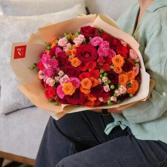گل فروشی اطراف شرکت تک نوع خاورمیانه محله کوی نصر تهران